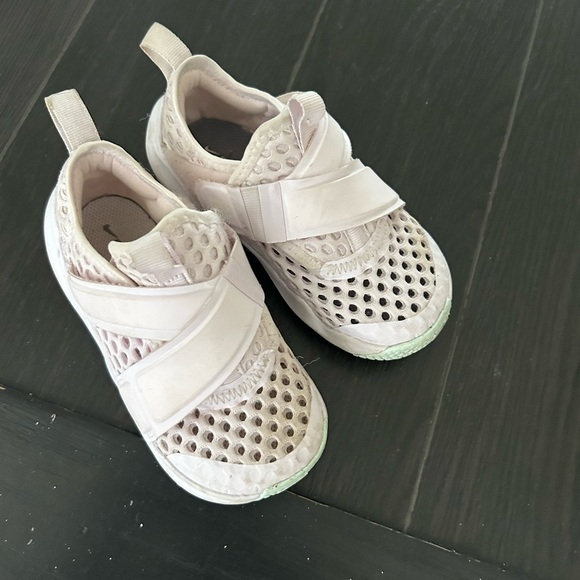 Kids Breathable Mesh Sneakers - Picture 3 of 3